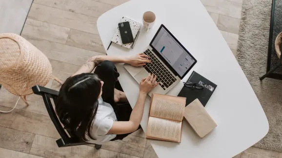 Image related to top 5 self-guided tech courses: which one is the best?
